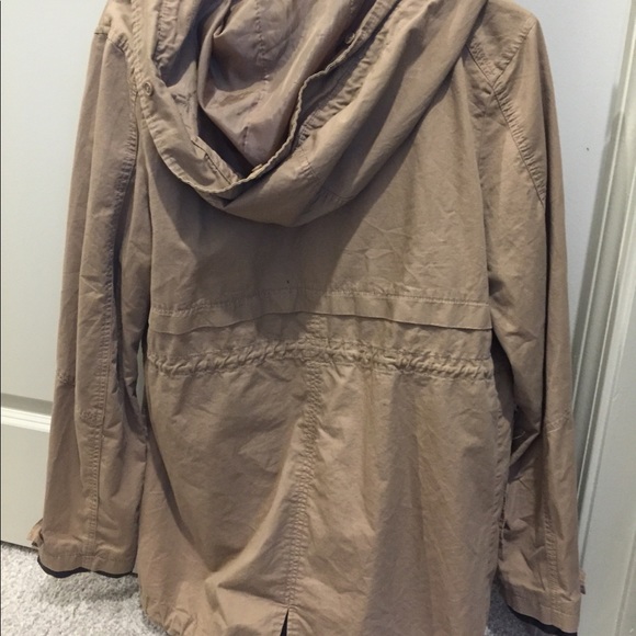 Tan Jacket Light weather - Picture 3 of 3